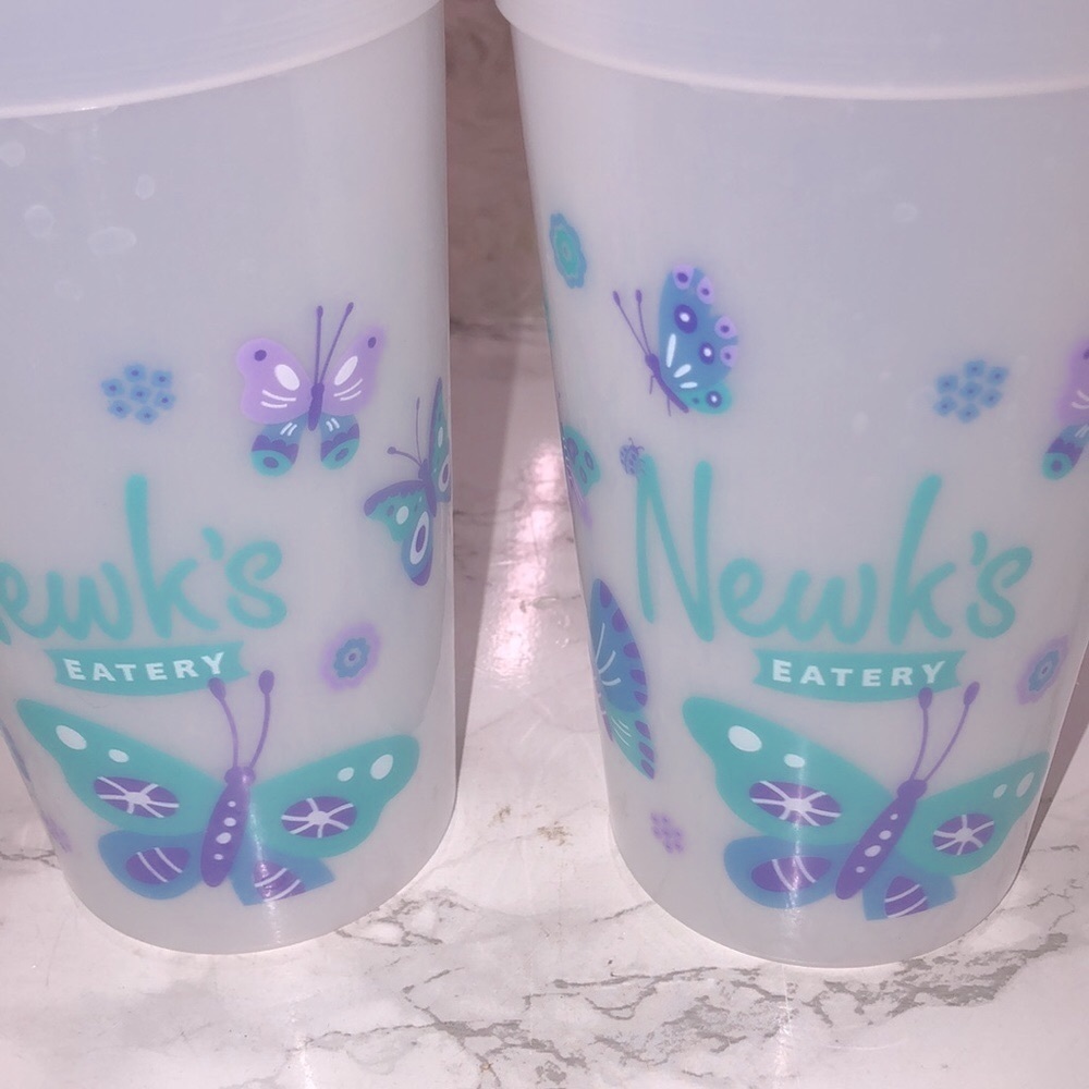 Newks Eatery collectible ovarian cancer awareness plastic tumblers - Picture 3 of 4